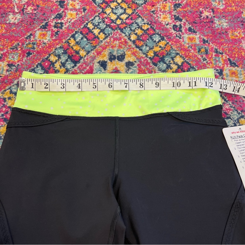 NWT Lululemon Run Pace Crop Black Polka Dot Size 4 - Picture 8 of 10